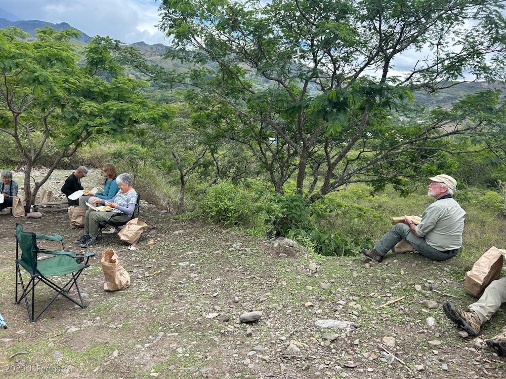 Lunch in the dry country